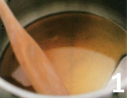 Preparacion de Receta de Cocina: Yogurt con Miel, Nueces y Arándanos - Paso 1